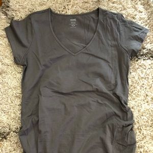 MATERNITY fitted Vneck shirt